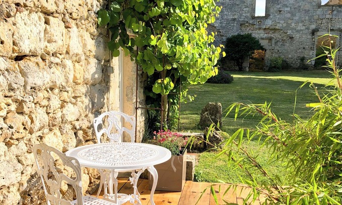Cumont Casa | Casa de vacaciones 'Château Des Fours' con terraza privada, jardín compartido y Wi-Fi