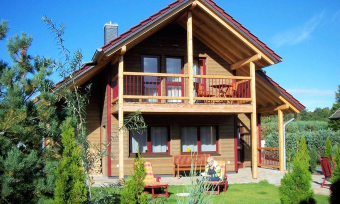 Zempin Casa | Casa vacacional cómodo con cabina de infrarrojos y jardín