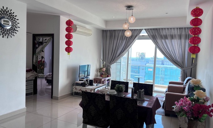 Taman Century Apartamento | HOLIDAY HOME@D'Esplanade KSL in Johore Bahru, 45 minutes to SINGAPORE.