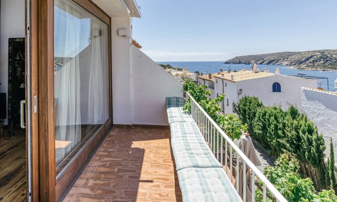 Cadaqués Casa | Casa de vacaciones 'Designer House with Panoramic Views' con vistas al mar y aire acondicionado