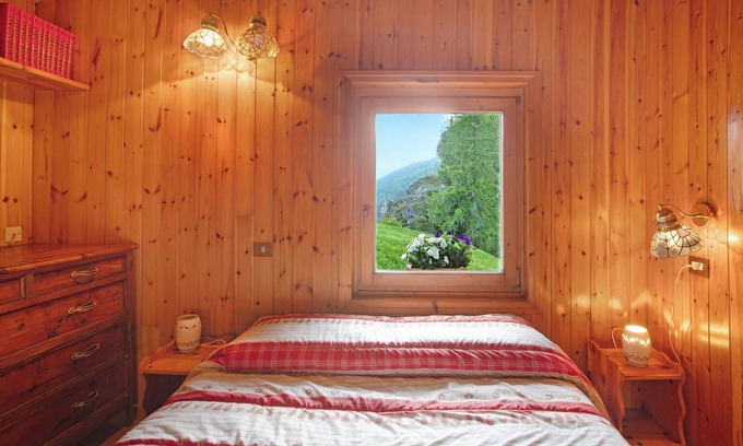 Valdidentro Casa | Casa de vacaciones 'Dolce Casa Vicino A Bormio' con vistas a la montaña, jardín privado y Wi-Fi