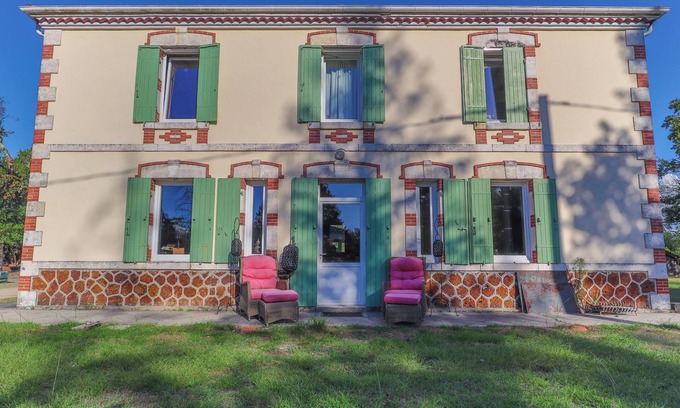 Trensacq Casa | Casa de vacaciones 'Domaine Les Maisons Des Houssats' con piscina compartida, terraza y Wi-Fi