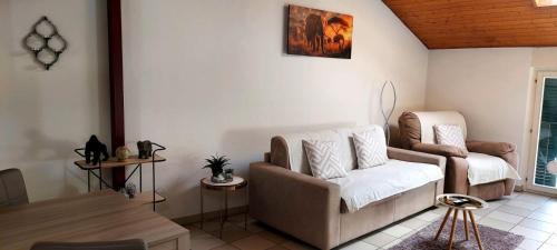 Quartino Apartamento | Holiday Home Dragonfly