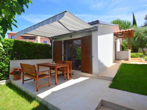 Stinjan Casa | Holiday Home Dunja by Interhome