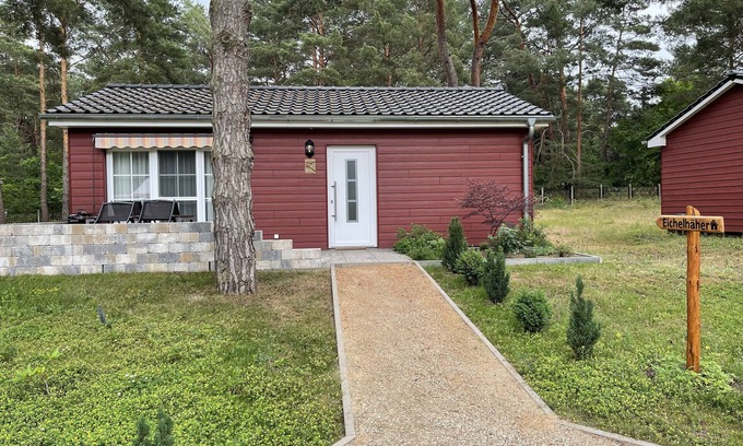 Wunsdorf Casa | Casa de vacaciones 'Eichelhäher' con terraza privada, jardín privado y Wi-Fi