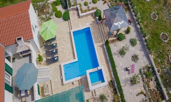 Dracevica Casa | Holiday Home Ela - Casa de vacaciones de tres dormitorios con piscina al aire libre (ST)
