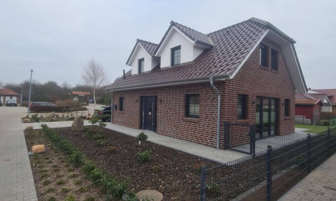 Geeste Casa | Casa de vacaciones 'Emily' con vistas al lago, terraza privada y Wi-Fi