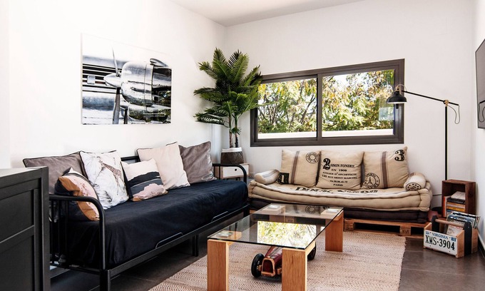 Palomares del Río Casa | Casa de vacaciones 'Casa Moderna Con Piscina' con piscina privada, Wi-Fi y aire acondicionado