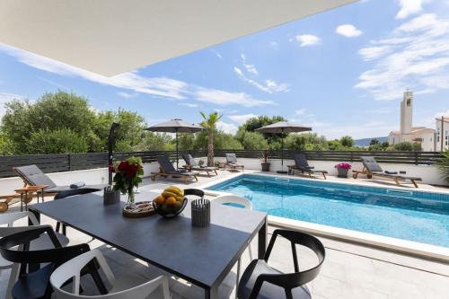 Kastel Stafilic Casa | Holiday Home Eva