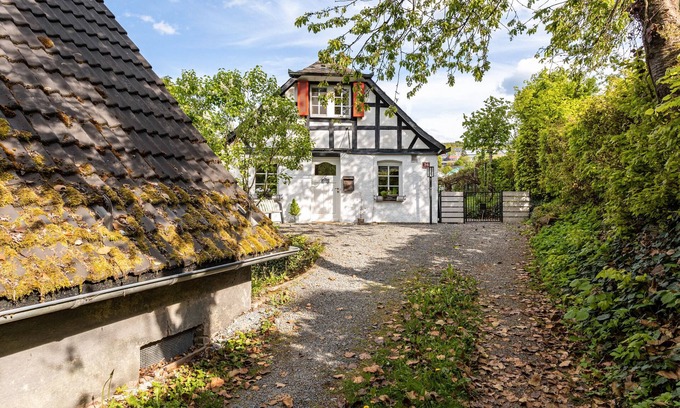 Eslohe Casa | Casa de vacaciones 'Fachwerk 1764' con terraza privada, jardín privado y Wi-Fi