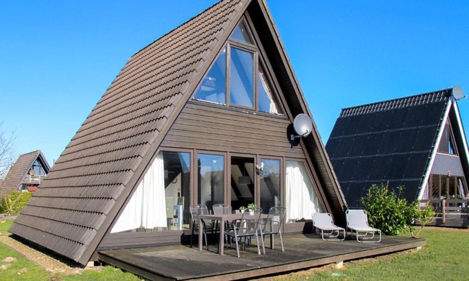 Fedderwardersiel Casa | Holiday Home Fedderwardersiel-2 by Interhome