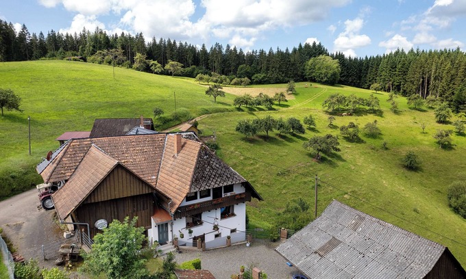 Muehlenbach Casa | Casa de vacaciones 'Ferien Auf Der Fleischdielte' con terraza privada, jardín privado y balcón