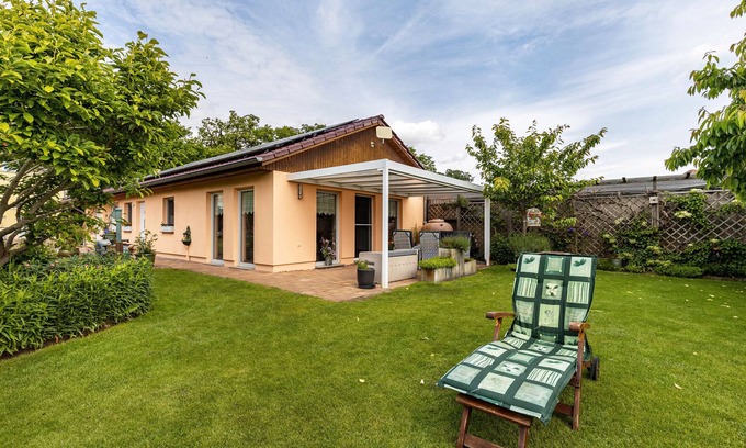 Neuruppin Casa | Casa de vacaciones 'Ferienhaus 75 Qm, 1 Schlafzimmer' con terraza privada, jardín compartido y Wi-Fi