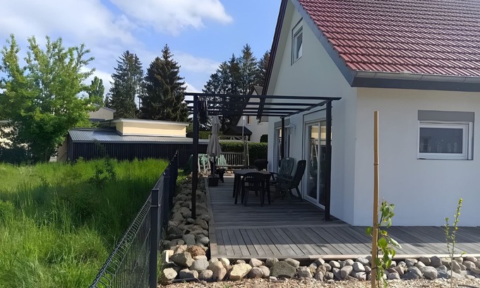 Warin Casa | Casa de vacaciones 'Ferienhaus Schw Agnes' con vistas al lago, terraza privada y Wi-Fi