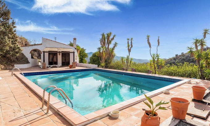 Palma-Palmilla Casa | Casa de vacaciones 'Finca Arroyo De Las Adelfas' con vistas a la montaña, piscina privada y Wi-Fi