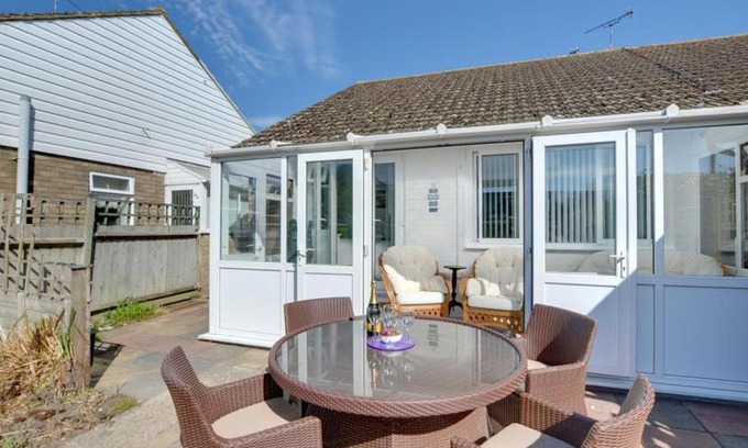 Icklesham Casa | Holiday Home Forget Me Not