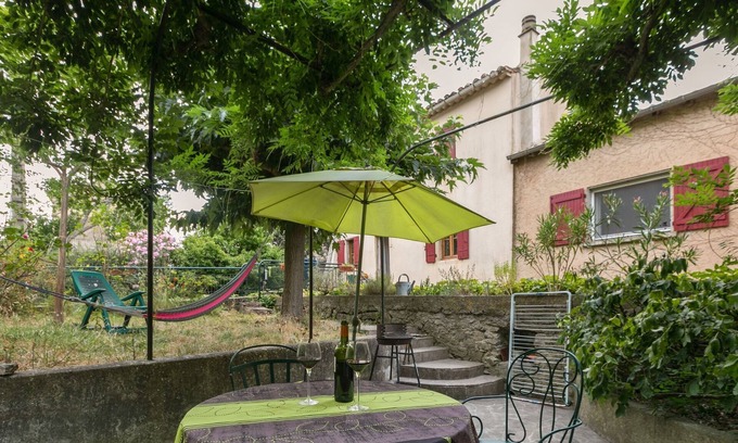 Felines-Minervois Casa | Casa de vacaciones con altillo entre viñedos