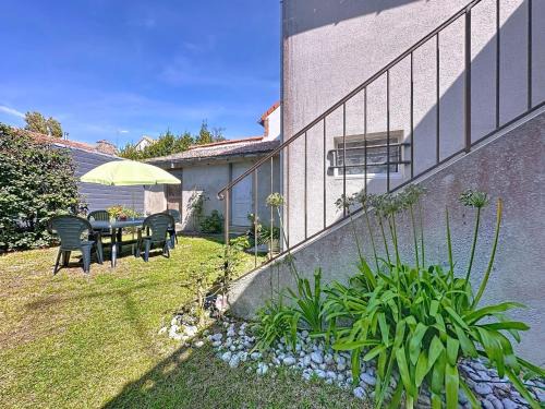 La Bernerie-en-Retz Casa | Holiday Home Les Dunes by Interhome