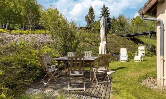 Ouroux-en-Morvan Casa | Holiday home with beautiful views
