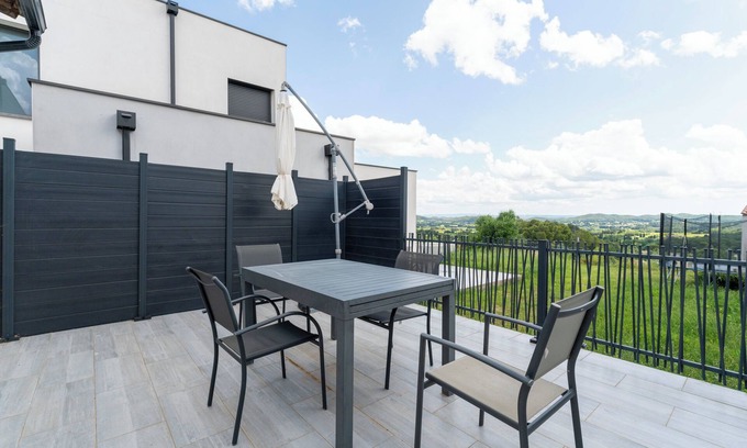 Rochefort-du-Gard Casa | Casa de vacaciones 'Le 153' con terraza privada y Wi-Fi Rochefort-du-Gard