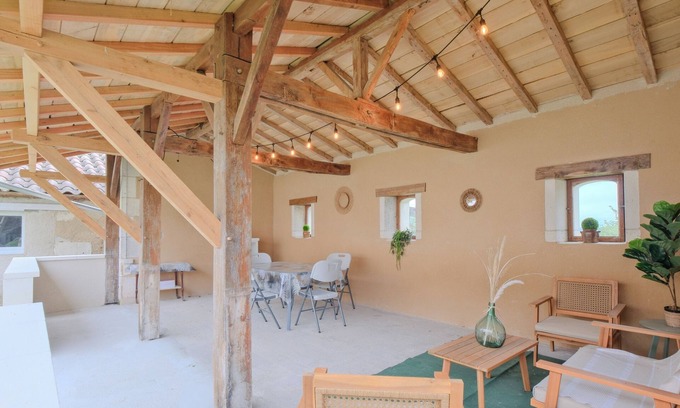 Allemans Casa | Casa de vacaciones 'Gîte Le Moutat-Chez Georges' con terraza privada, jardín privado y Wi-Fi