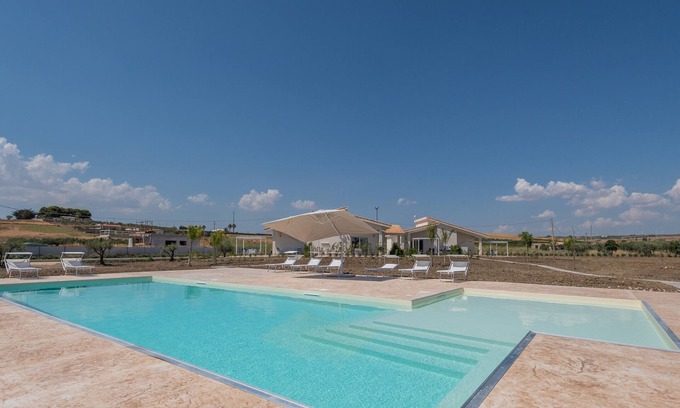 Menfi Casa | Casa de vacaciones "Gioberta 1" con jardín, aire acondicionado y Wi-Fi