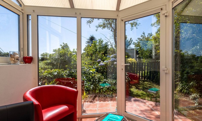 Lannion Casa | Casa de vacaciones 'Gite La Lande Cote De Granit' con terraza privada, jardín privado y Wi-Fi