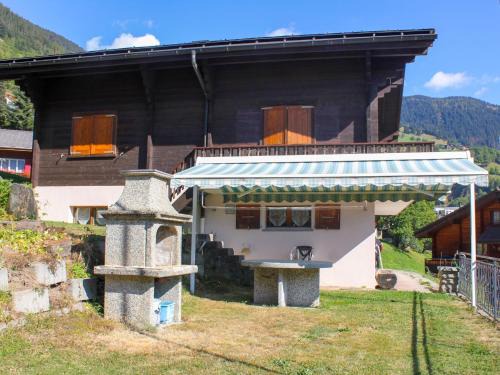 Riederalp Casa | Holiday Home Godo by Interhome