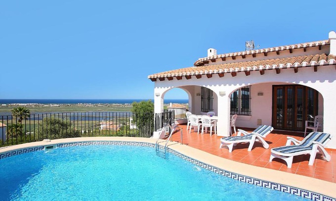 Pego Casa | Holiday Home Grand Lusianna by Interhome