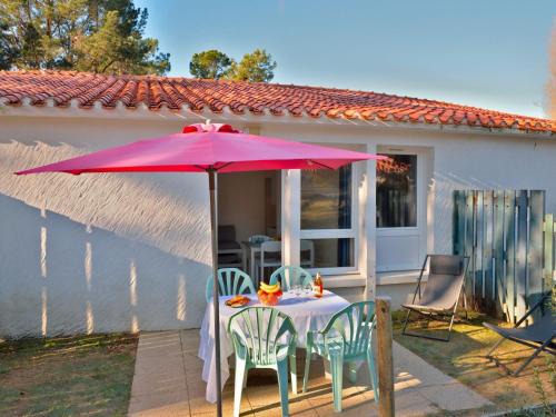 Saint-Hilaire-de-Riez Casa | Holiday Home Hameau Océan-1 by Interhome