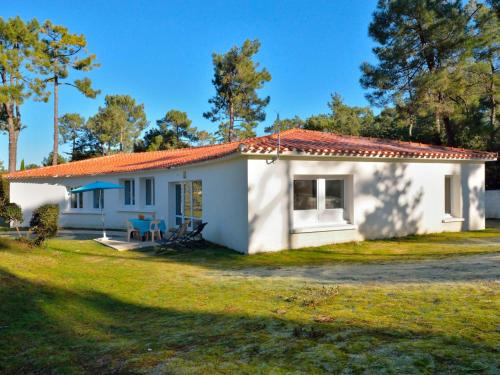 Saint-Hilaire-de-Riez Casa | Holiday Home Hameau Océan-2 by Interhome