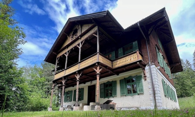 Igls Casa | Casa de vacaciones 'Haus Tanegg' con vistas a la montaña, balcón privado y Wi-Fi