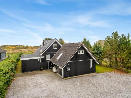 Hou Casa | Holiday Home Hejdie - 150m from the sea by Interhome