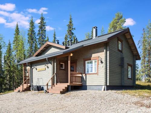 Yllasjarvi Casa | Holiday Home Hillakka a by Interhome