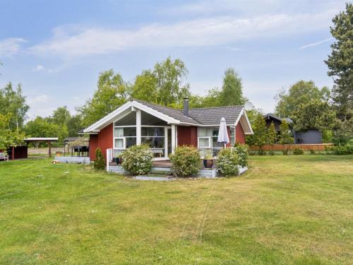 Reersø Casa | Holiday Home Hjalmine - 225m from the sea by Interhome