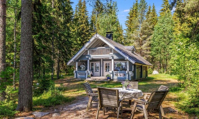 Hiukkajoki Casa | Holiday Home Honkaniemi by Interhome