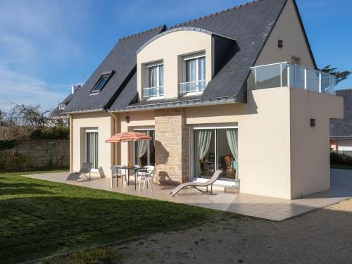 Le Pouldu Casa | Holiday Home Hortensias by Interhome