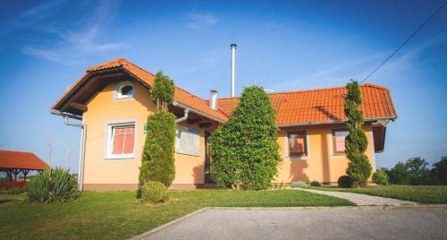 Donji Koncovcak Casa | Holiday home Novak M