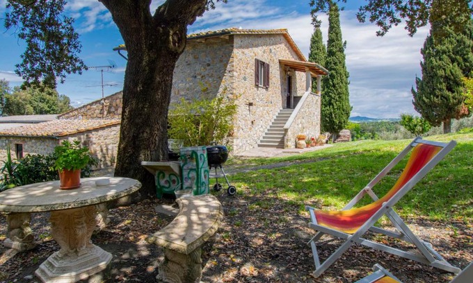 Pomarance Casa | Holiday Home Il Sorbo by Interhome