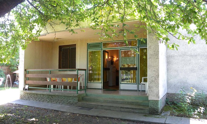Szantod Casa | Casa vacacional en una zona popular de Szántód con internet