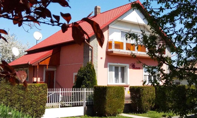 Balatonkeresztur Casa | Holiday home in Balatonkeresztur 37078
