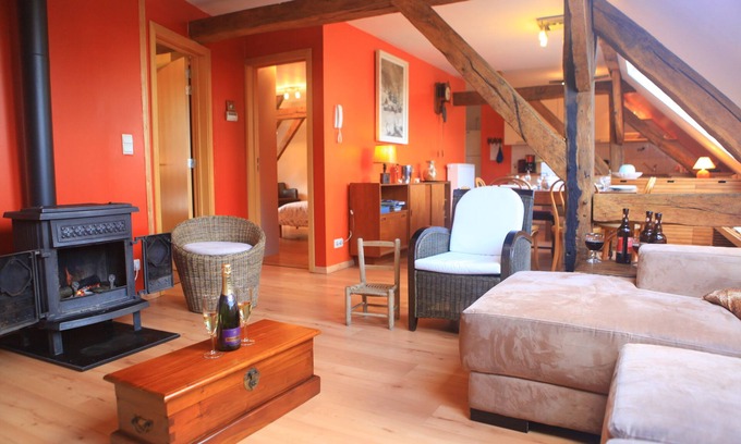 Seloignes Cabaña | Casa de vacaciones en CHIMAY, barbacoa, JACUZZI, 4 dormitorios, 8 personas, naturaleza