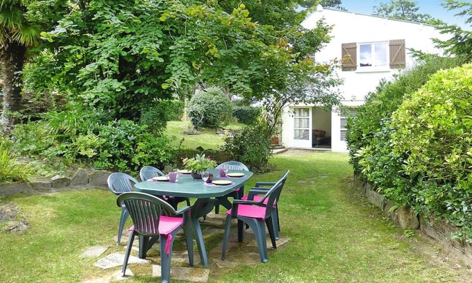 Denneville Casa | Holiday Home in Denneville near Sandy Beach