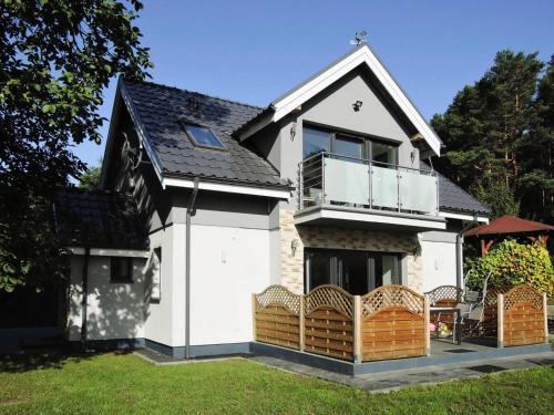 Wapnica Casa | Holiday Home in Karnocicie by Szczecin Lagoon