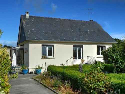 Kerbors Casa | Holiday Home in Kerbors near Côte de Granit Rose