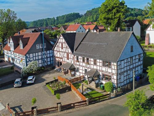 Ober-Waroldern Casa | Holiday home in ldernTwistetal-Oberwaro with sauna