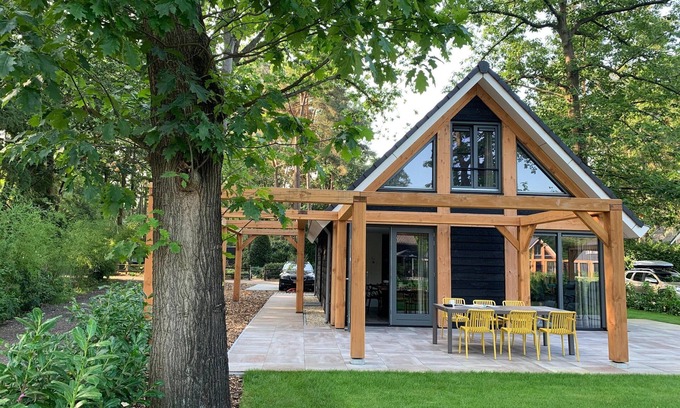 Lochem Casa | Modern Holiday Home in Lochem With Private Garden