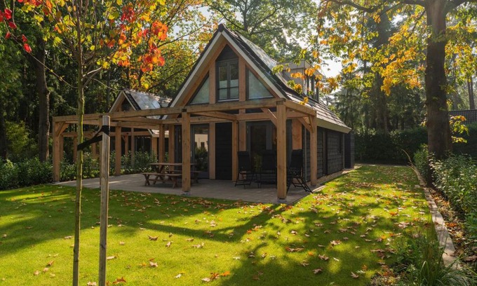 Lochem Casa | Holiday Home in Lochem with Garden View