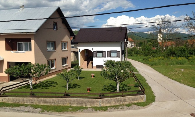 Lovinac Casa | Casa en Lovinac cerca de Lagos Plitvice