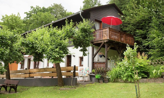 Oberschledorn Casa | La casa de vacaciones en Medebeach con balcón